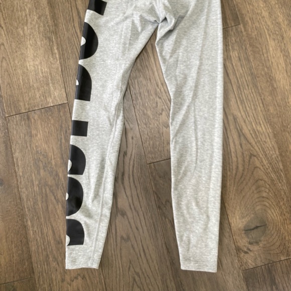Nike gray leggings - Picture 2 of 3